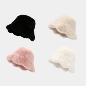 Wholesale Hot Luxury Women Hat Fur Winter Fashionable Woman Bucket Hats Cold Cap