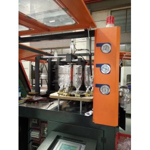 Easy Installation Bottle Blow Molding Machine Saves Power More Than 50%