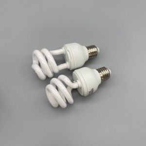 Chameleons Compact Fluorescent Lamp Bulb 13W Tropical Terrarium