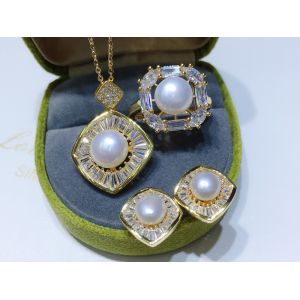 Natural Pearl necklace Elegant Multilayer Pearl Necklace ForWomen Vintage