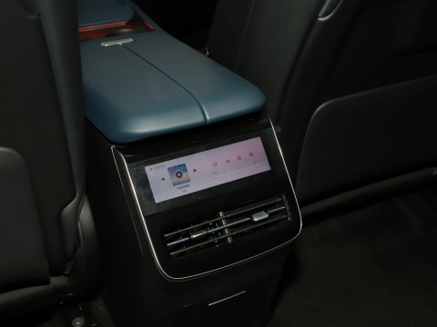 VOYAH voyah suv electric car with 5 Seats and Fast Charge Time of 3-5h Ready to Ship