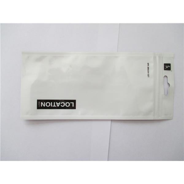 Buy Bespoke White Stand Up Pouches Multiple Extrusion Customized Vivid Printing at wholesale prices