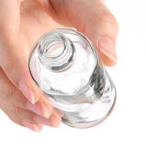 30ml Mini Round Glass Bottle with Maple Leaf Pattern Capacity 30ml Sealing Type