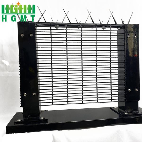 Buy 6Ft Hot Dipped Galvanized 358 Mesh Prison Security Fence at wholesale prices