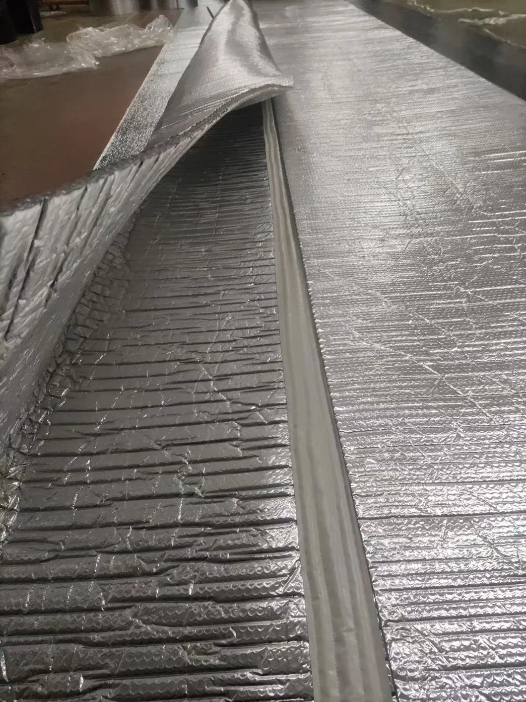 12mm Aluminum Foil 4 Layers Bubble Thermal Blanket for Greenhouse Roofing Insulation