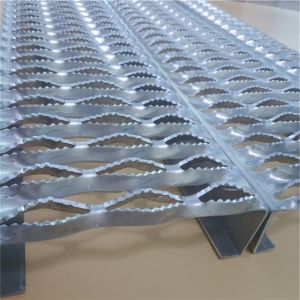 Aluminum Alloy 5052 Grip Strut Perforated Mesh Panels As Truck Plank