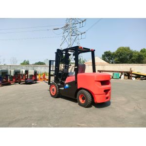 3.5 Ton Powerful Diesel Forklift Superior Load Capacity High Efficiency