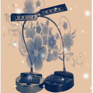 Energy saving 150000mcd Solar Powered LED Lamp 100 * 92 * 260mm