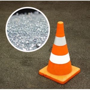 China Airport Reflective Road Paint Beads 46HRC Glass Beads For Road Paint on sale