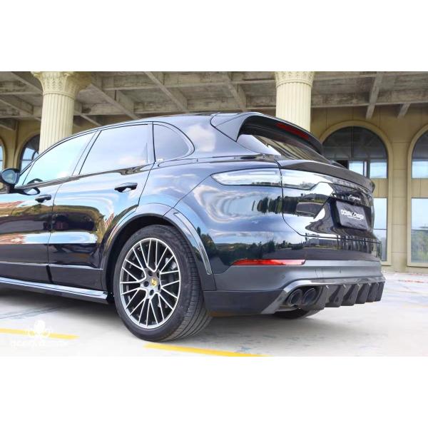 Replacement 2019 Porsche Cayenne Body Kit Side Skirts Dry Carbon Fiber Diffuser Spoiler