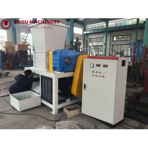 BS-600 Single Shaft Plastic Shredder Machine Strong Crushing Ability 45KW Motor
