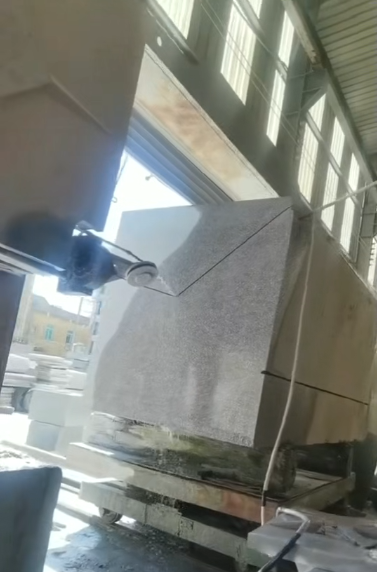 High-Efficiency 4 Axis CNC Diamond Wire Saw Cutting Machine