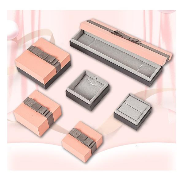 Buy CMYK / Pantone Customized Beauty Present Box AI PDF PSD CDR Artwork Format at wholesale prices