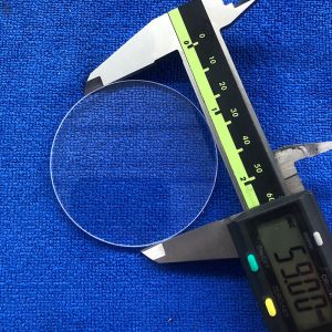 High temperature resistant and highly transparent ultraviolet-melted fused