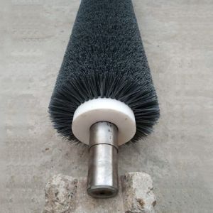 China Custom Industrial Silicon Carbide Abrasive Nylon Wire Brush Roller on sale