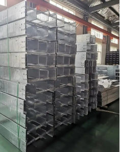 Quality 1.00mm-3.00mm Thick Aluminum Alloy Trunking Cable Tray Perfect for Any Industry for sale