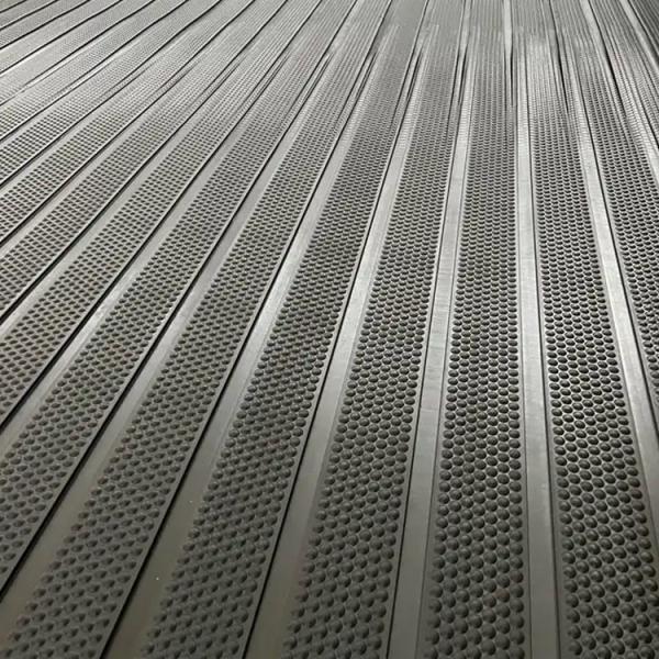 Buy Anti Slip Livestock Rubber Mats For Dairy Cow Cattle Horse Farm Building Equipment at wholesale prices