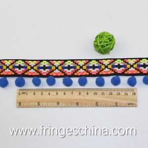 Machine producing OEM wholesale beautiful fabric drapery trimmings beaded pom