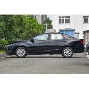 Upgrade Your Commute with Chevrolet Cruze Compact Sedan's Electric Leather