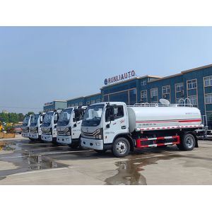 Hubei Cheap Price New 5000 Liter Water tank Truck 5 Cub Tonn Sprinkler Truck