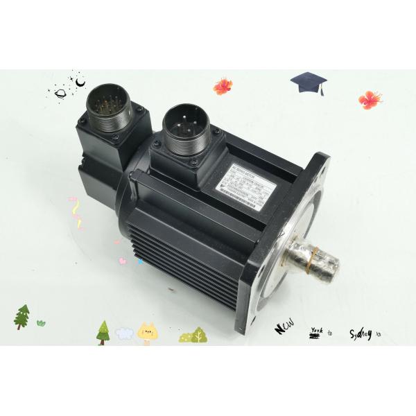 Yaskawa USAREM-05AE2K AC SERVO MOTOR 500W 3000RPM 200V 5.3A NEW