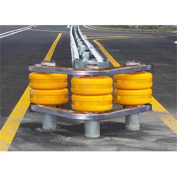Buy Tunnel Entrances Highway Roller Barrier With Yellow Red at wholesale prices