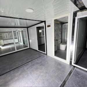 Luxury Expandable Container House Portable and Stylish