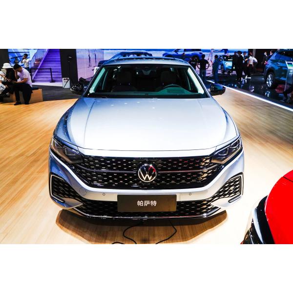 2024 VW Passat 380TSI Star Elite Turbo Front Disc Rear Drum Brakes for High Standards