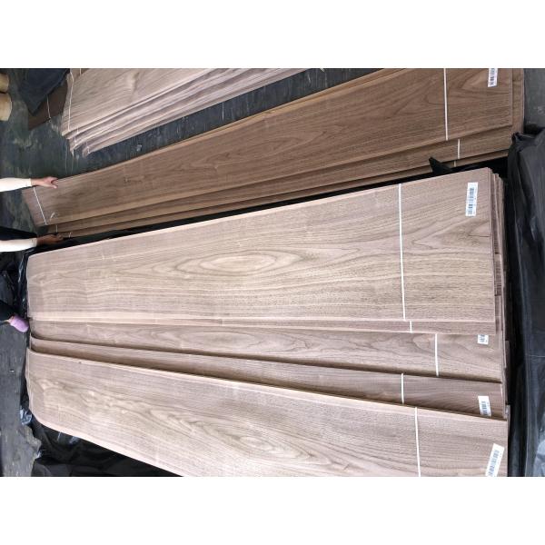 Natural veneer clear texture mountain pattern black walnut veneer for Interior decor plywood face board