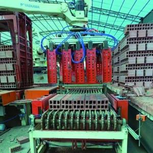 700kg Automatic Robot Stacking Machine For Clay Bricks Making