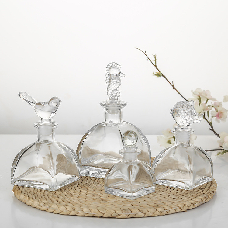 China Multiscene Empty Oil Diffuser Bottles on sale