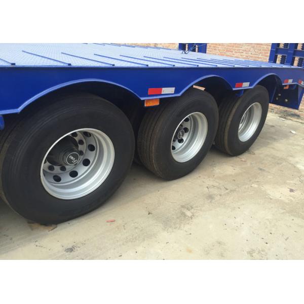 Low Bed Semi Truck Trailer 3 Axles 80T Loading Construction Machine / Heavy Equipment