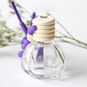 China 15 ml perfume bottles Hang style for car using on sale