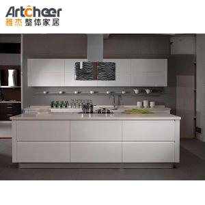 China Marble Top Flat Doors Solid Wood Kitchen Cabinet Furniture Set Contemporary Italian Style on sale