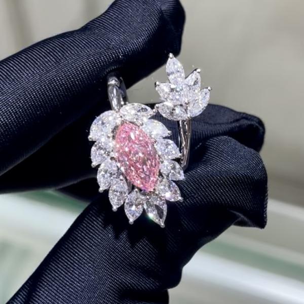 18k Marquise Shape Lab Grown Pink Diamond Ring Sakura Pink Luxury Design For Party