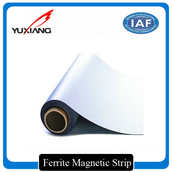 Strong Isotropic Flexible Magnetic Sheet 200mm Width Outstanding Flexural