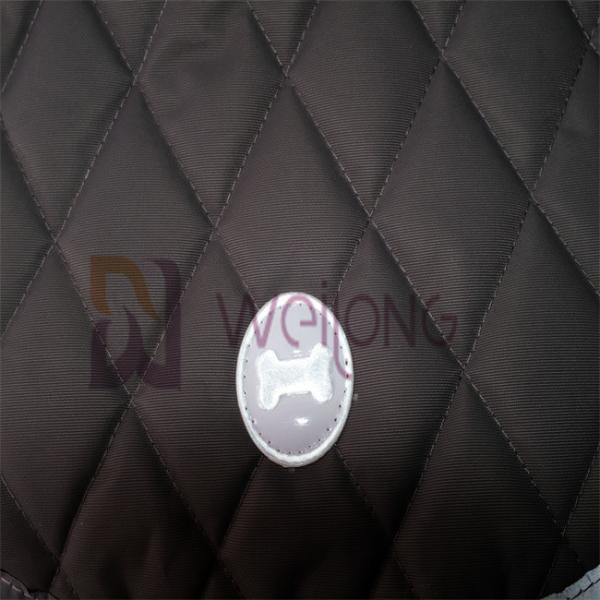 Reflective Patch Dog Coats With Hoods Velcro Opening Taslan Quilting Pet Jacket