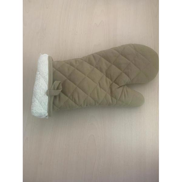 Buy Custom Design Soft Heat Resistant Cotton Oven Glove Oven Mitt at wholesale prices