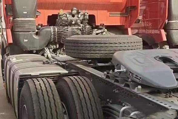 Used HOWO Tractor Truck 6*4 480hp T7H LHD/RHD Euro V Engine