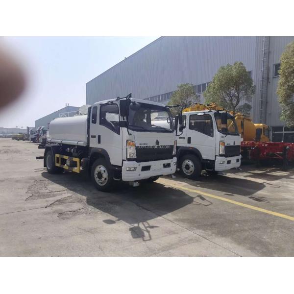 Good Quality HOWO 5000 Litres Water Tanker Truck Water Spray Watering Cart Water Truck