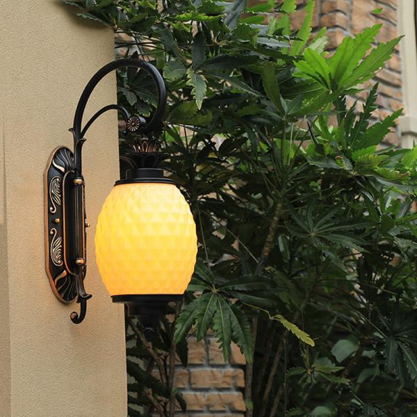 Outdoor waterproof wall lamp personality pineapple garden balcony exterior wall