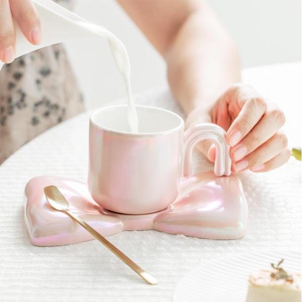 Iridescent Ceramic Mug with Bow-Shaped Charm – Elevate Your Daily Rituals with