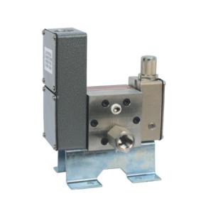 Industrial SOR Level Switch Float with N4 Diaphragm and 1/4” NPT F Pressure Port