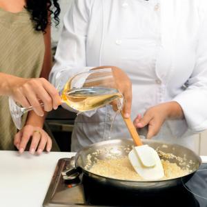 520*295mm 220V 2 Burner Induction Cooktop Energy Saving