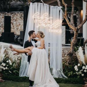 230v Adapter Neon Lighted Sign 120cm 2835 Led Flex Neon Sign