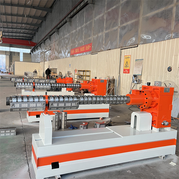 Water Cooling Single Screw Extruder Plastic Extrusion Machinery With Electric Power