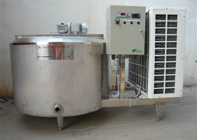 China 500L Vertical Milk Cooling Tank , Refrigerated Milk Cooling Equipment on sale China 500L Vertical Milk Cooling Tank , Refrigerated Milk Cooling Equipment on sale