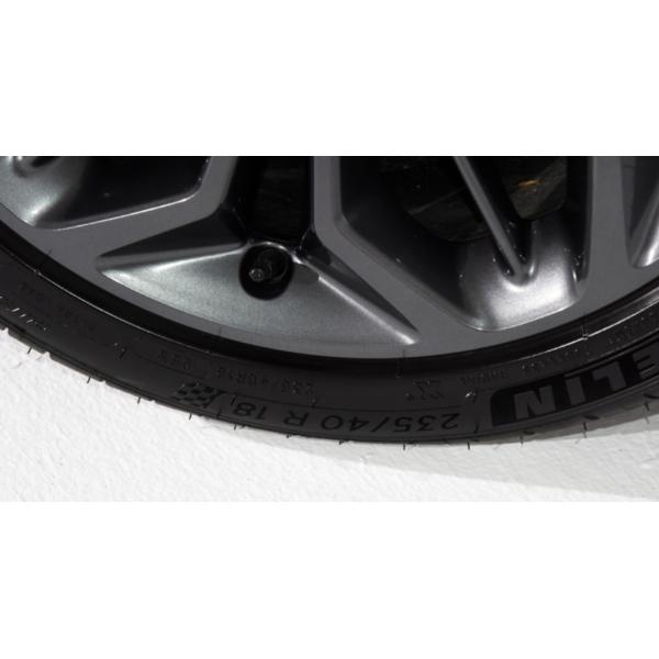 Focus 2022 three-compartment EcoBoost 180 automatic ST Line 4 door 5 seat sedan