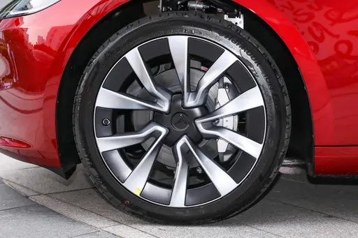 Pure Electric 2023 Tesla Model 3 All-wheel Drive 606km Range 0.67H Quick Charging