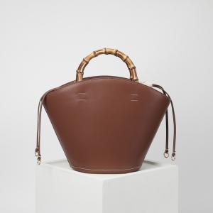 China Women Brown Bucket Bags Ladies Genuine Leather Handbags With Wood Handle on sale